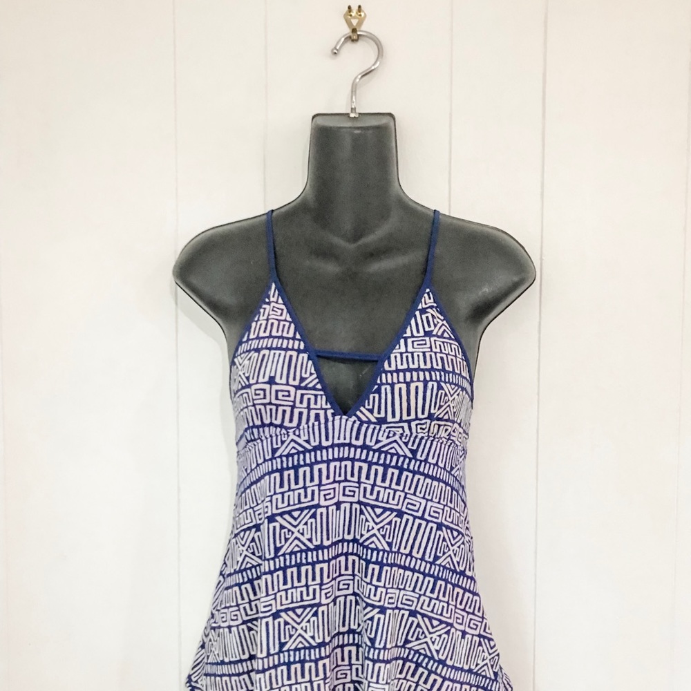 SILENCE + NOISE Geometric Racerback Top